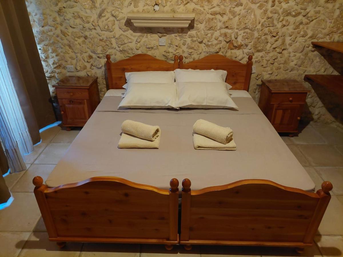 Mj Farmhouse B&B Xagħra Exteriör bild